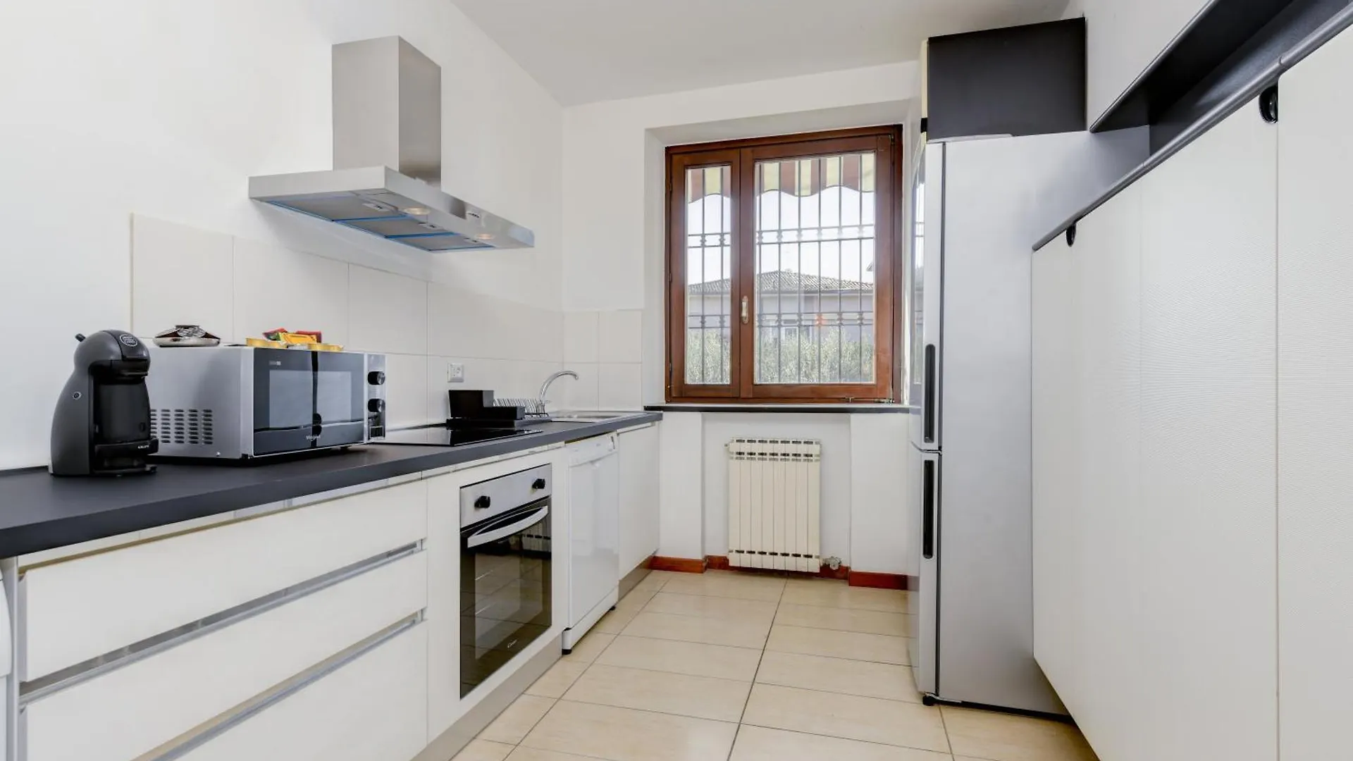 Le Finestre Sugli Ulivi Centro Storico Desenzano Appartement Desenzano del Garda Italië