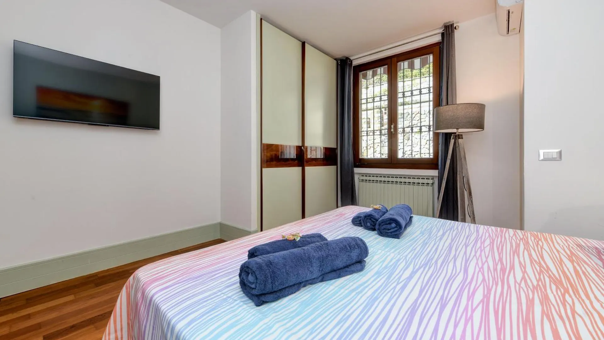 Le Finestre Sugli Ulivi Centro Storico Desenzano Appartement Desenzano del Garda Italië