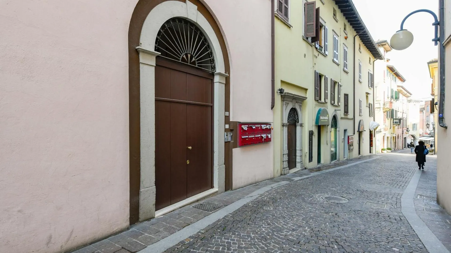 Le Finestre Sugli Ulivi Centro Storico Desenzano Appartement Desenzano del Garda 0*,  Italië